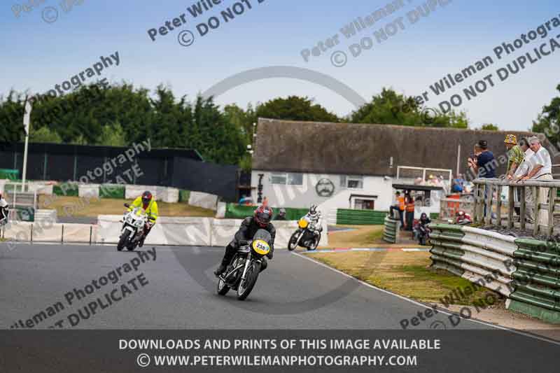 Vintage motorcycle club;eventdigitalimages;mallory park;mallory park trackday photographs;no limits trackdays;peter wileman photography;trackday digital images;trackday photos;vmcc festival 1000 bikes photographs